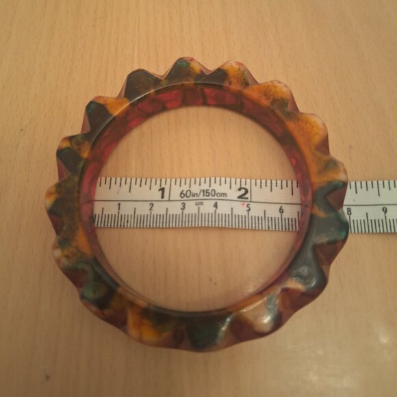 FABULOUS REAR 1930'S BAKELITE GEAR BANGLE BRACELET - Picture 4 of 15